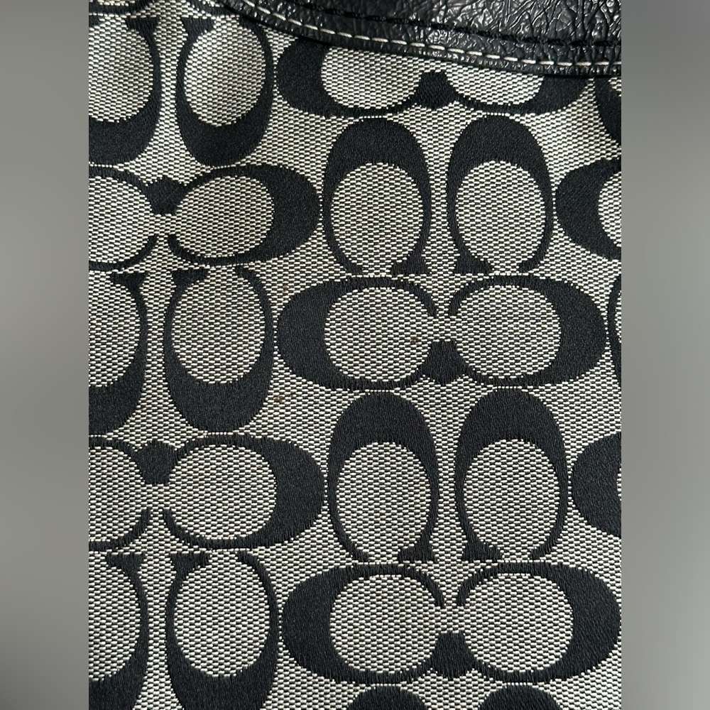 Coach Signature Monogram Soho Lynn Black Canvas Leather Shoulder Bag - Picture 11 of 12